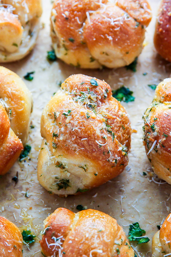 The Best Soft & Fluffy Homemade Garlic Knots Revealed